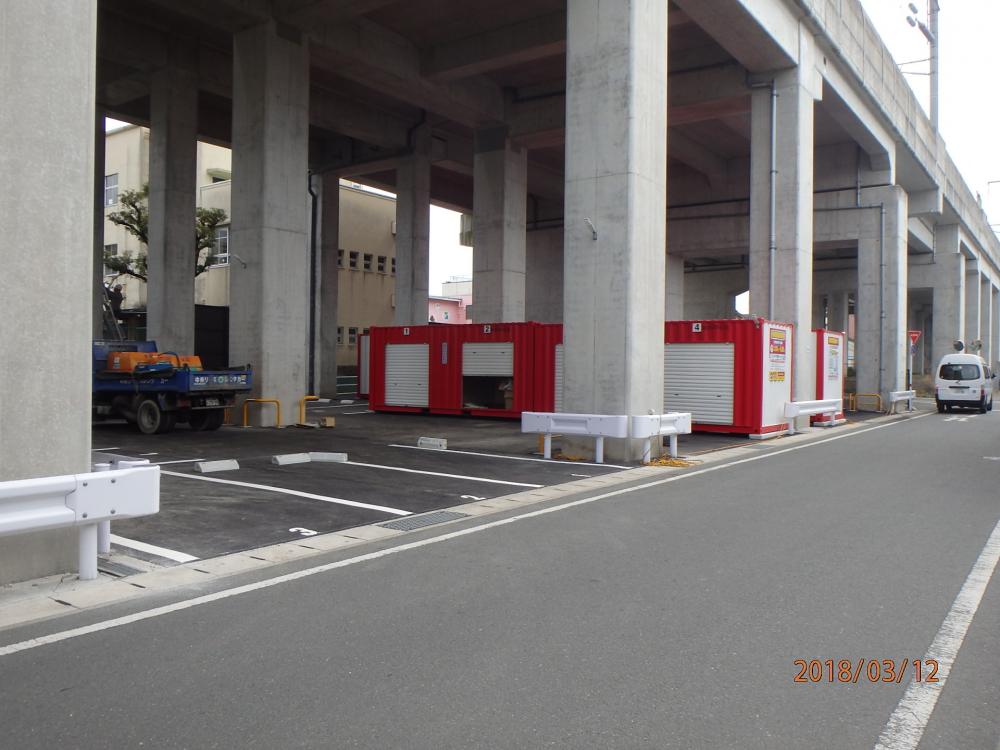 新町高架下第1駐車場